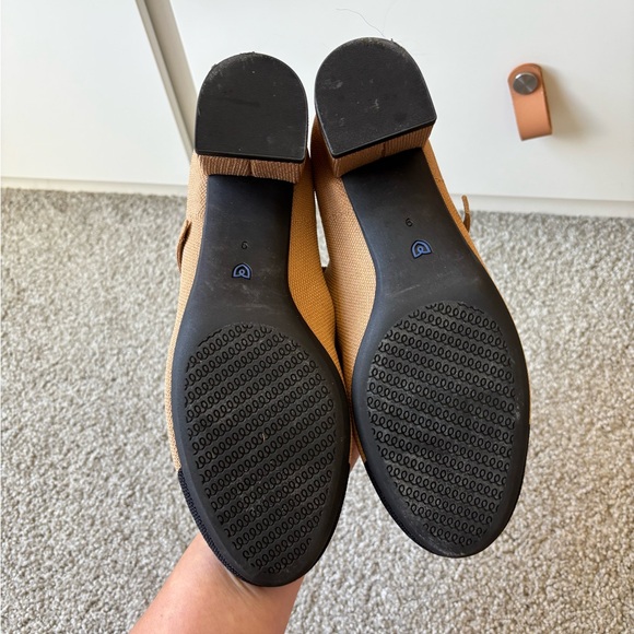 Rothy’s The Mary Jane Heel Wren Captoe - Picture 5 of 6